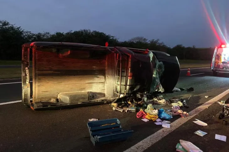 'Acidente de Trânsito'; Venceslauense de 64 anos morre após perder o controle da direção, capotar caminhonete e invadir a contramão, em Rancharia!