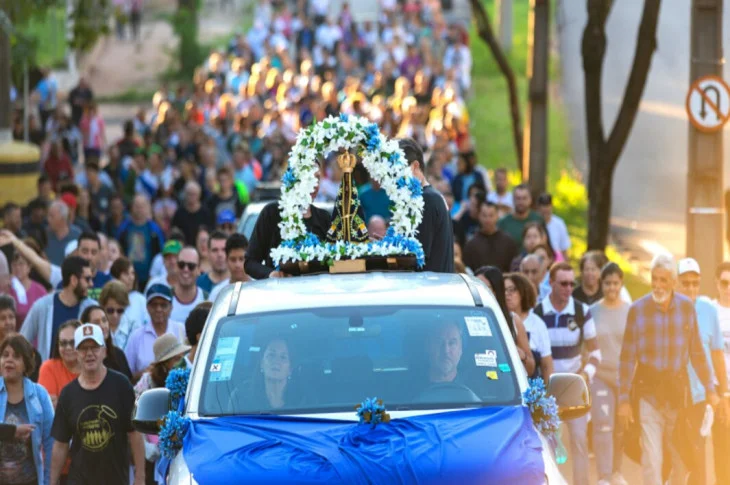 'Caminhando com Maria'; Igreja Católica realiza hoje em Prudente, vinda da imagem de Nossa Senhora direto da cidade de Aparecida; Previsão de chegada às 17h!