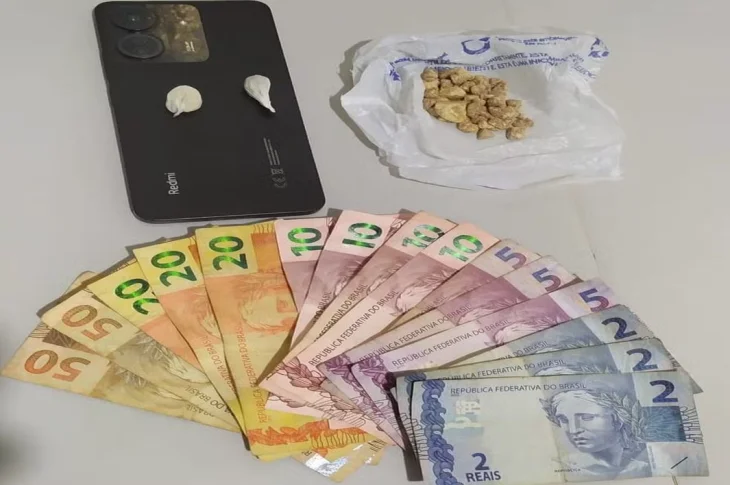 'Comércio de Entorpecentes'; Com porções de crack, homem de 53 anos é preso em flagrante por tráfico de drogas em Venceslau!