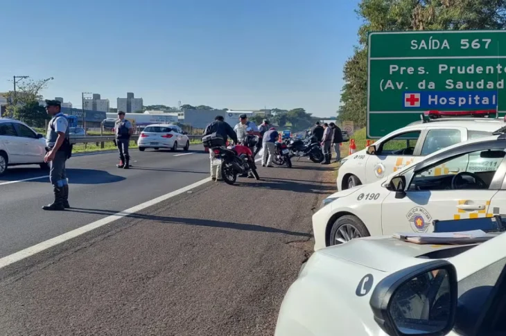'Operação Hércules'; Ação da Polícia Rodoviária registra 69 autuações, recolhe uma motocicleta e 28 documentos por irregularidades, na Raposo Tavares em Prudente!