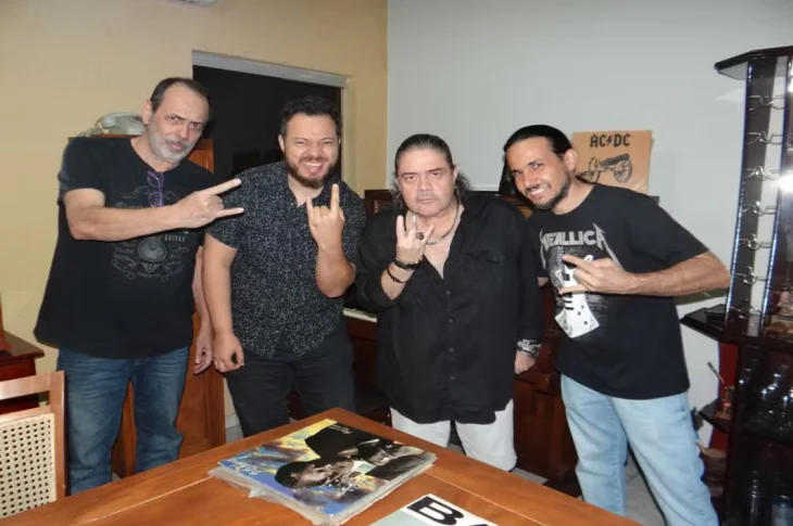 'Time Machine'; Com uma seleção de sucessos do rock entre as décadas de 1970 e 1990, banda formada em São Carlos se apresenta em instantes, no Sesc Thermas Prudente; A partir das 16h com entrada gratuita!