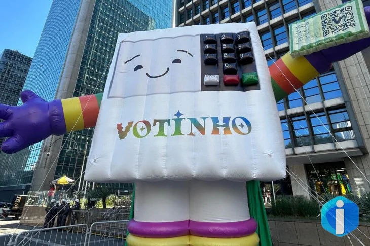 A 30ª Parada do Orgulho LGBT+ alerta sobre importância do voto