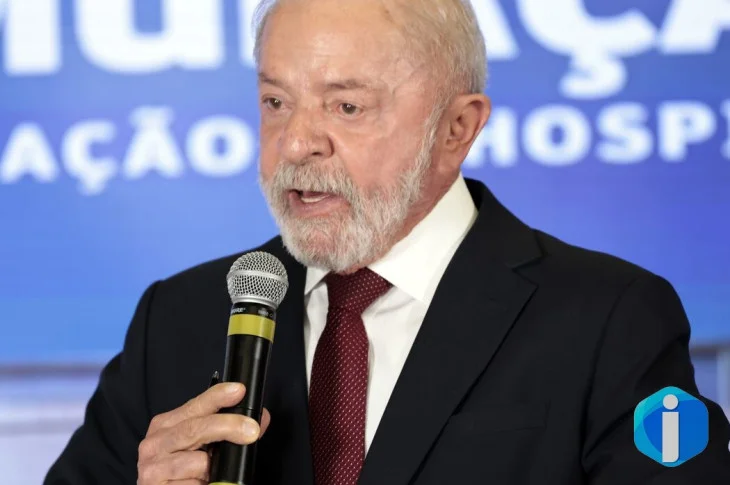 A pedido de Lula, ministro da Defesa irá à Venezuela na próxima semana