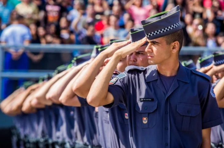 Abertas inscrições para concurso da Polícia Militar que contratará 2,7 mil soldados