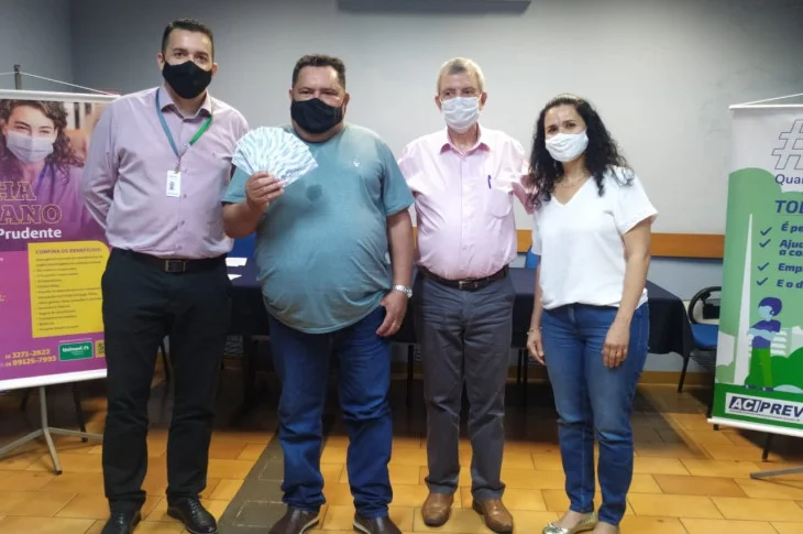 Aciprev entrega prêmios da campanha “Quinzena do Freguês – Semana do Papai”