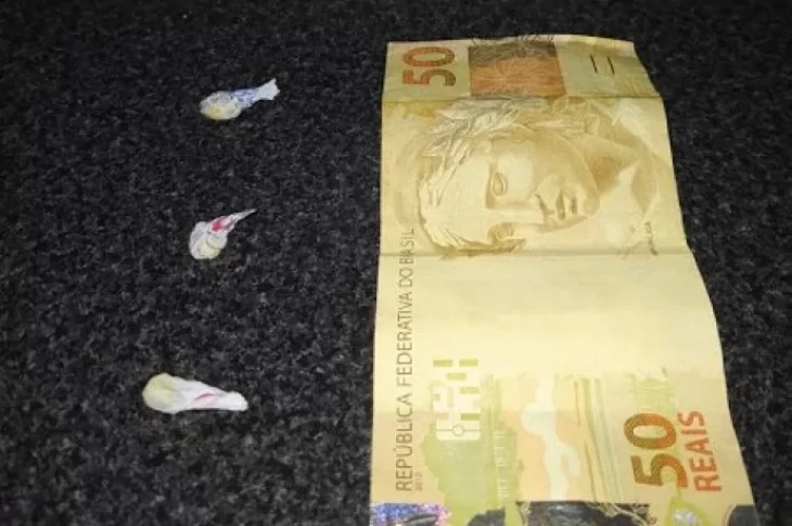 Adolescente é flagrado vendendo drogas em Presidente Venceslau