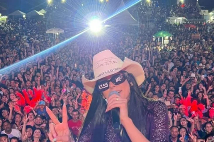 Ana Castela e Ícaro e Gilmar trazem grande público e esquentam à noite de sexta (21), do Faive Rodeio Show