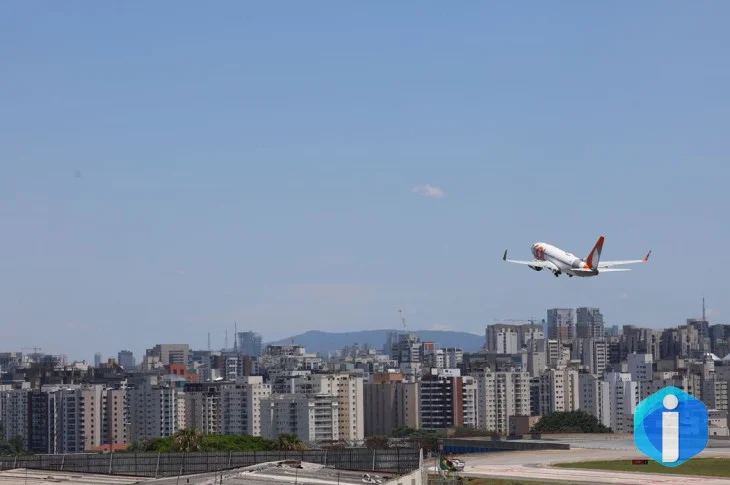 Anac estabelece regras mais restritivas para aviação em Congonhas (SP)