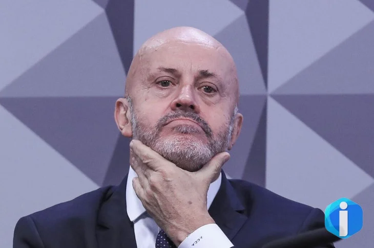 André Mendonça manda soltar filho do 