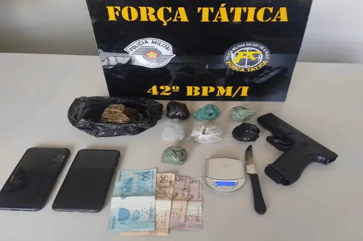 Ao tentar fugir de policiais, casal de adolescentes é apreendido por ato infracional análogo ao tráfico de drogas, em Venceslau!
