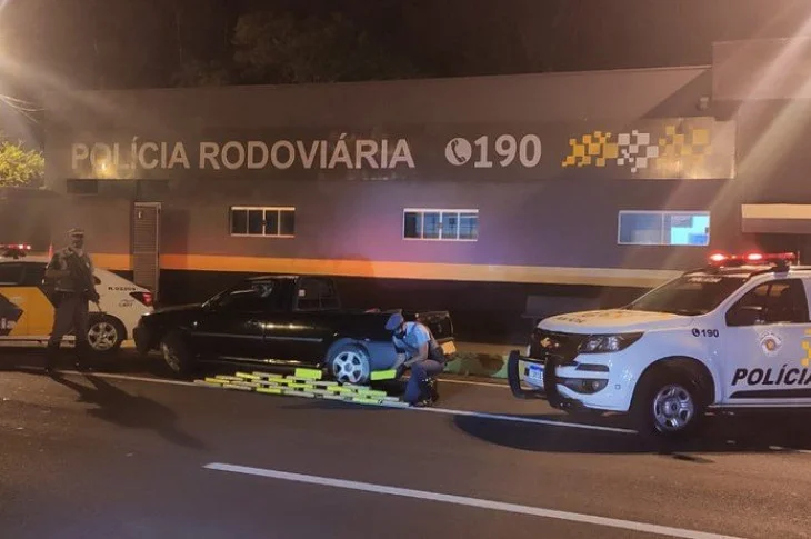 Após perseguição de picape iniciada em Venceslau, 22 kg de maconha são apreendidos pela Polícia Rodoviária
