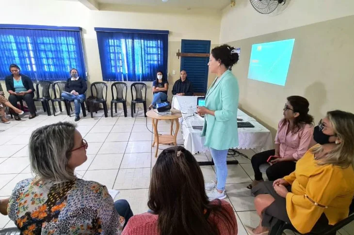 Assistência Social e Educação participam de reunião sobre Serviço de Convivência e Fortalecimento de Vínculo
