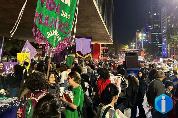 Ato em SP pede manutenção de norma sobre aborto em casos de estupro