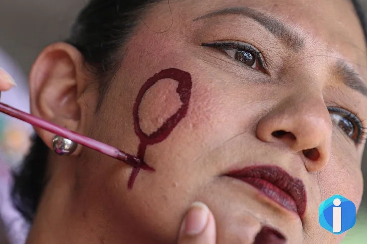 Aumentam agressões políticas em mês de luta contra violência à mulher