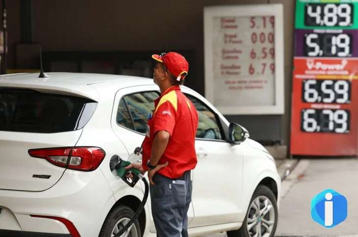 Aumento de etanol na gasolina divide opiniões sobre impacto em carros
