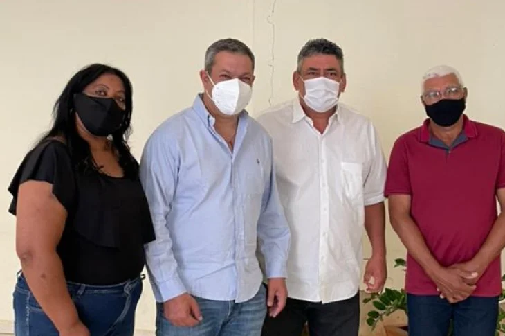 Autoridades de Piquerobi fazem reivindicações ao deputado Ricardo Izar