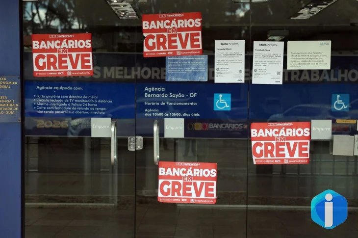 Bancários rejeitam proposta da Caixa e mantêm greve nacional