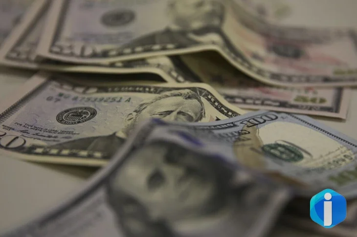 Brasil e EUA retomam negociação após tarifaços de 25% e 12,5%