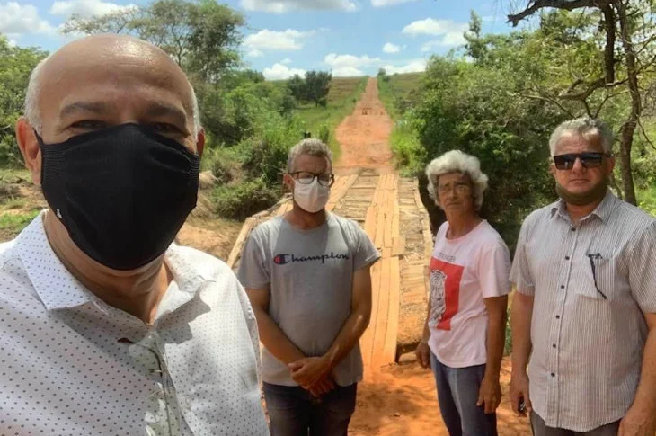 Caiuá inicia recuperação de ponte na zona rural da cidade