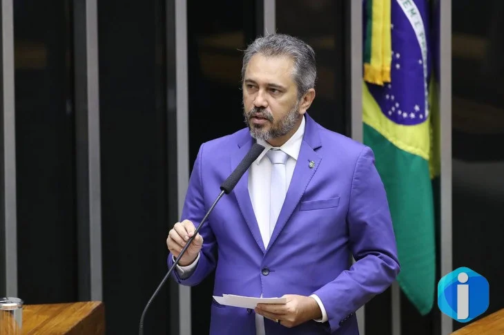 Ceará reelege Elmano governador no primeiro turno