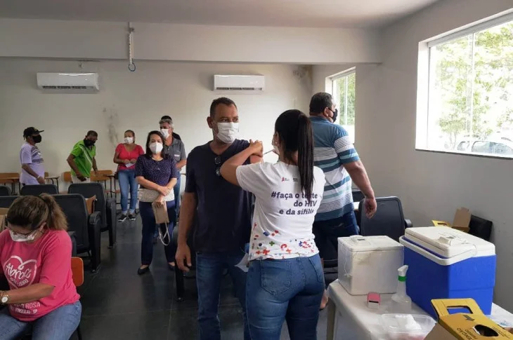 Centro de Saúde abrirá neste sábado para vacinação da covid-19 e gripe