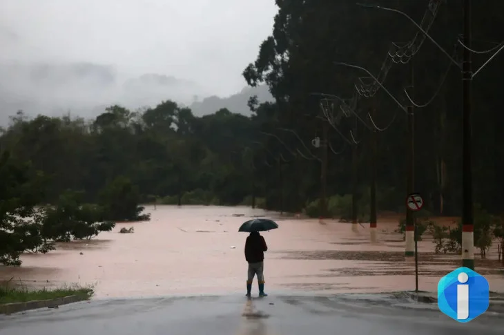 Ciclone extratropical favorece tempestade no Rio Grande do Sul