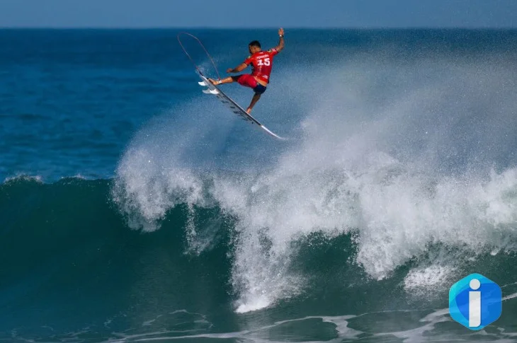 Com 4 surfistas, Brasil segue na briga pela etapa de Saquarema