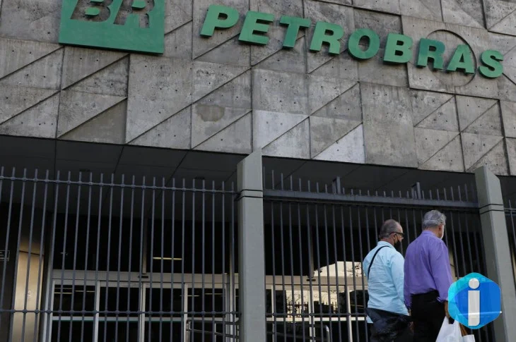 Com alívio da guerra, Petrobras reduz preço do querosene de aviação