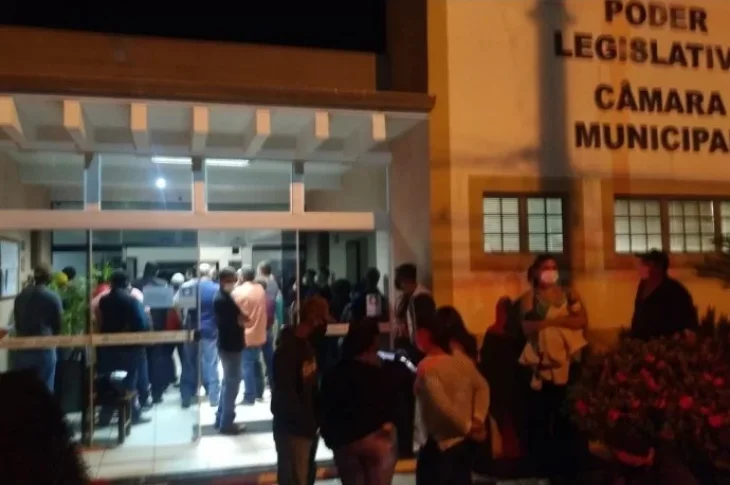 Com forte apoio popular, Câmara de Caiuá aprova contas da prefeita Rute