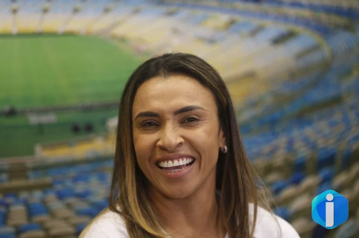 Com Marta como embaixadora, Tesouro quer atrair mais investidores