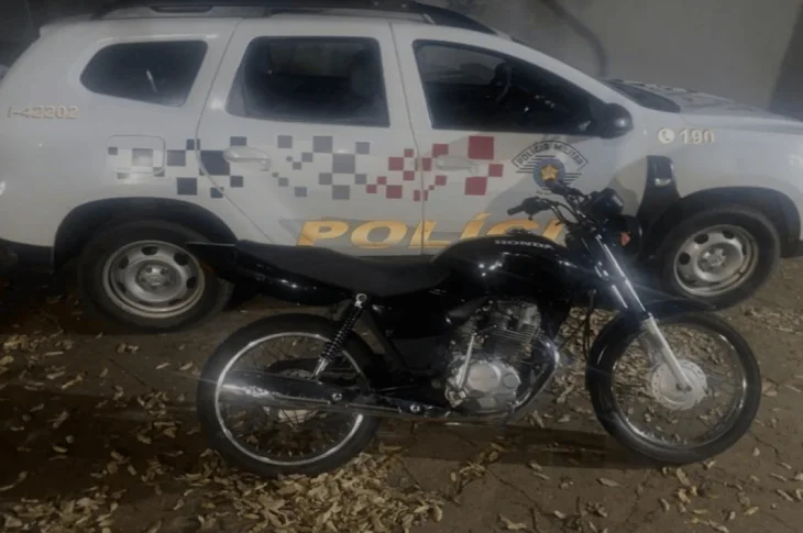 Com moto furtada em Venceslau, jovens de 14 e 16 anos tentam fugir da PM, mas são apreendidos em Epitácio!