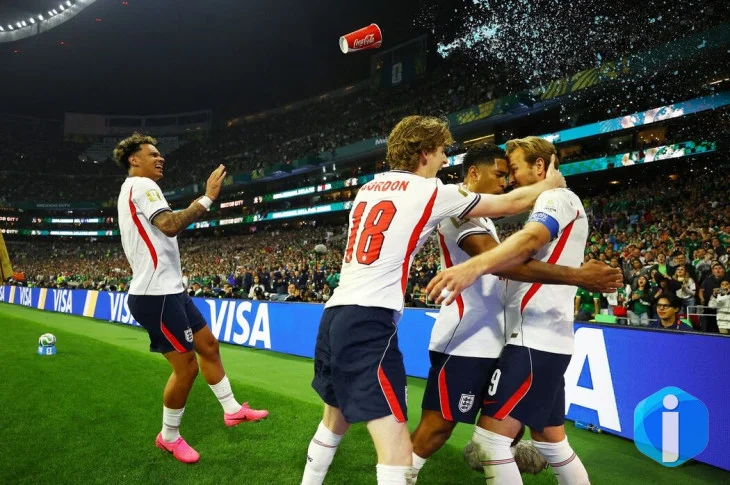 Com um a menos, Inglaterra derruba México no Azteca e segue na Copa