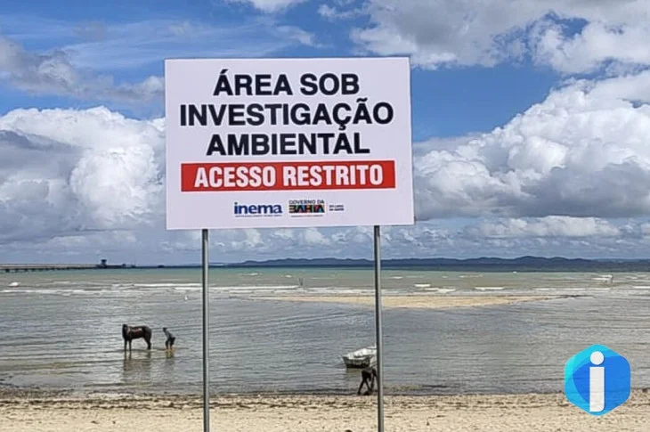 Comunidade na orla baiana sofre há 100 dias com contaminação da praia
