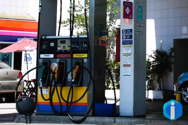 Concorrência do etanol e subvenção fazem preço da gasolina cair