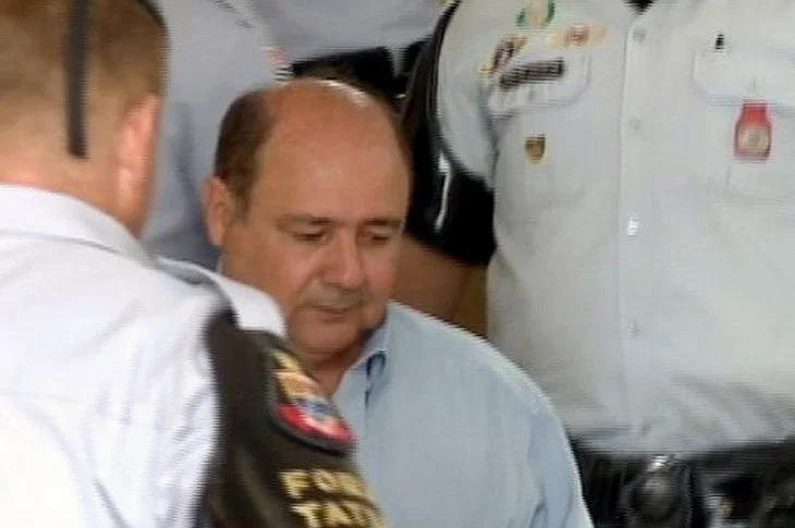 Condenado a mais de 11 anos em regime semiaberto, ex-prefeito é preso em via pública