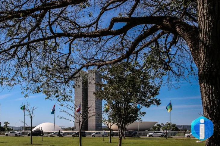 Congresso aumenta punição a crimes sexuais online contra crianças