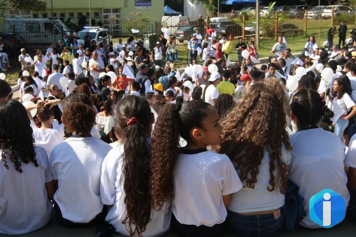 Congresso inclui política e direitos da cidadania no currículo escolar