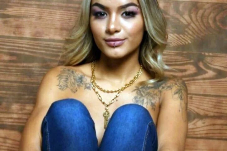 Continua drama da família de modelo espancada
