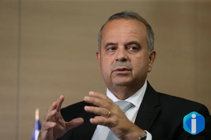 Coordenador de campanha se diz surpreso com fuga de Flávio