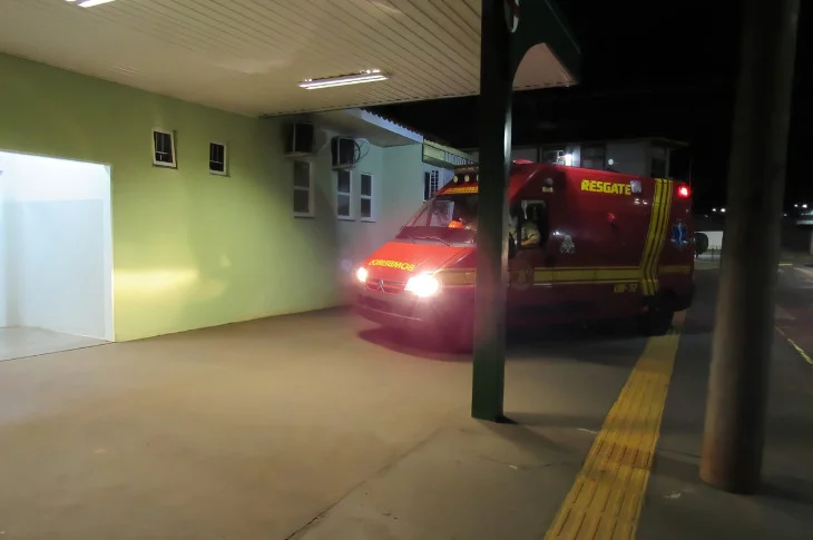 Corpo de Bombeiros impede jovem de cometer suicídio na ponte do Rio Pardo