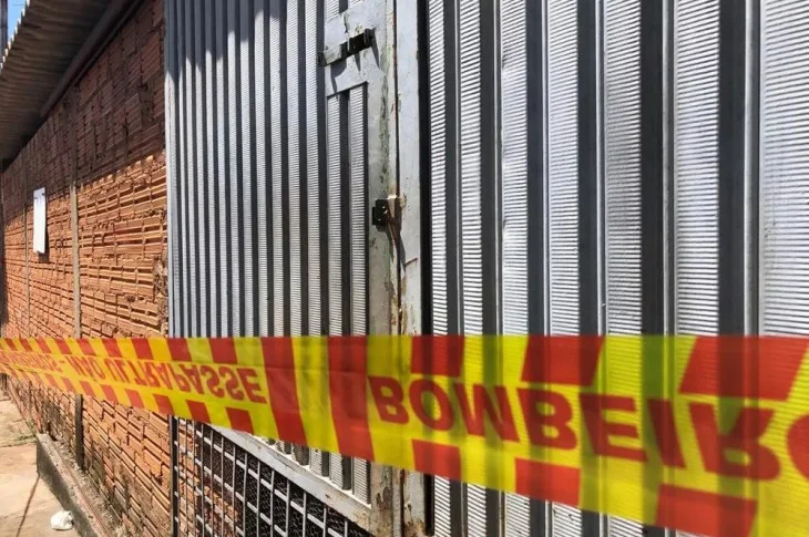 Corpos de ex-casal são encontrados com cortes no pescoço dentro de edícula em Álvares Machado