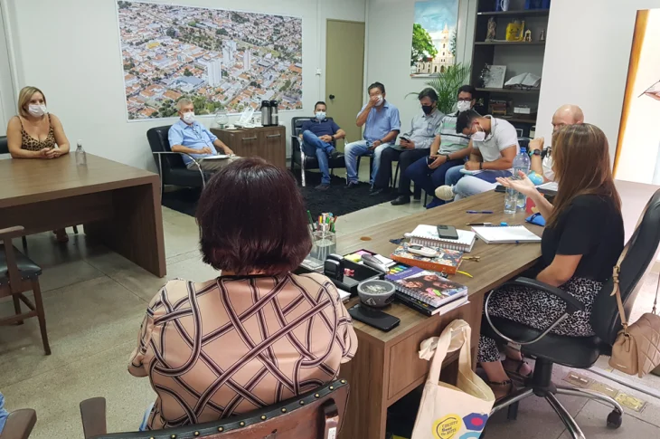 Diante da alta de casos envolvendo profissionais da saúde, Comitê de Enfrentamento ao Coronavírus de Presidente Venceslau realiza reunião