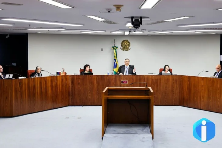 Dino e Moraes defendem rediscutir dispensa de diploma para jornalista