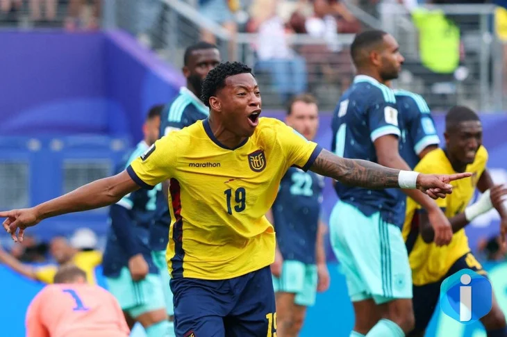 Equador vence Alemanha de virada e carimba vaga no mata-mata da Copa