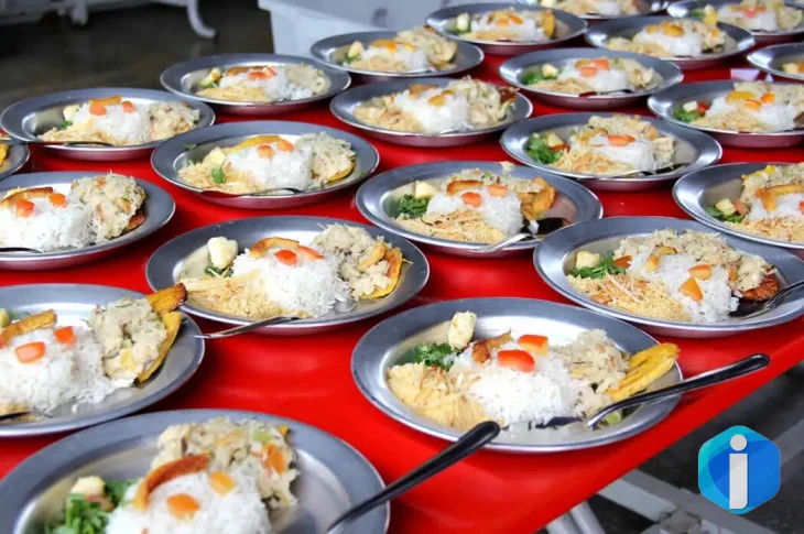 Escolas de SP abrem inscrições para alimentação durante as férias