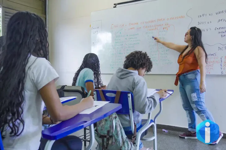 Escolas privadas fora de locais de votação terão aulas normais no DF