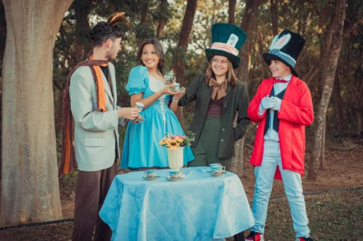 Espetáculo montado pela Art&Teatro, encanta o público epitaciano nesta noite na Orla Fluvial; A partir das 20h, com convite gratuito retirado antecipadamente!