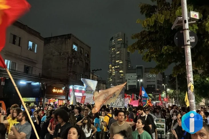 Estudantes protestam contra cortes nas universidades de SP