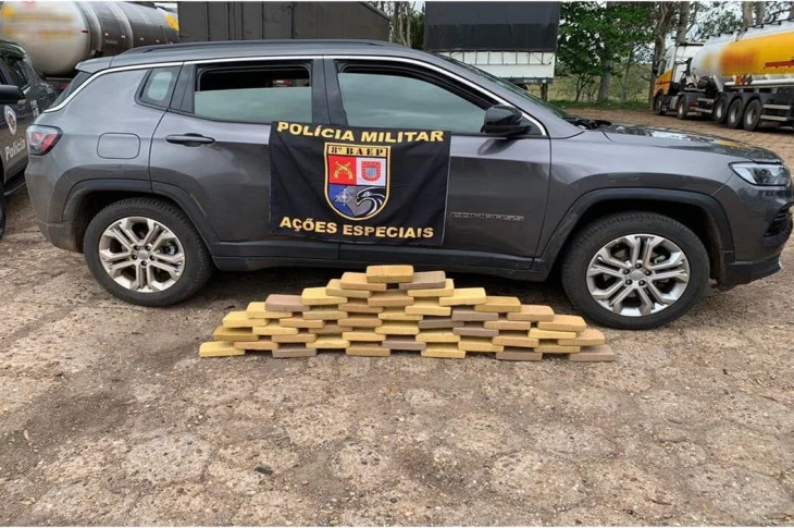 Ex-policial militar é flagrado com quase 50kg de crack e acaba preso por tráfico junto com comparsa em Presidente Venceslau