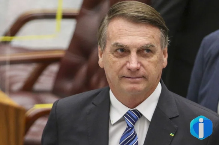 Exército entrega armas de Bolsonaro à PF e informa falta de duas